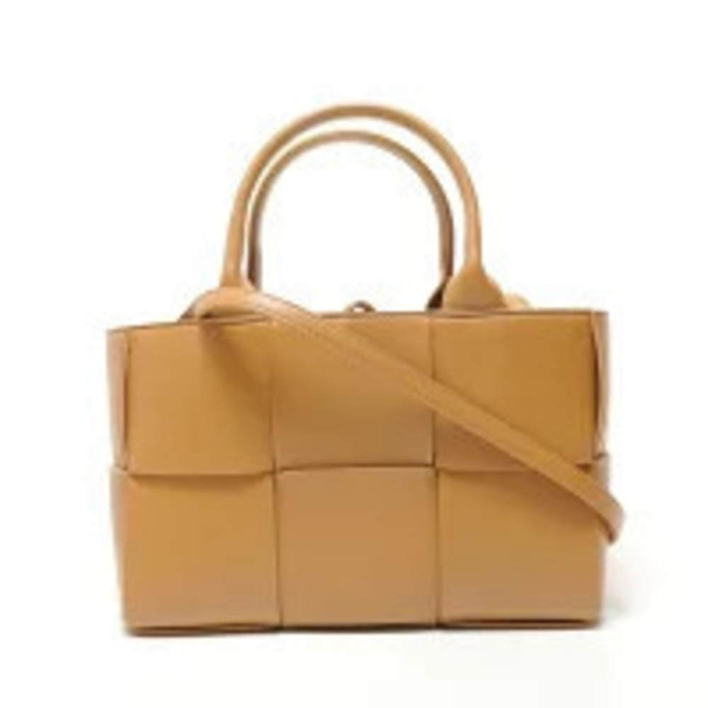Bottega Veneta Maxi Intrecciato Arco Handbag Brown